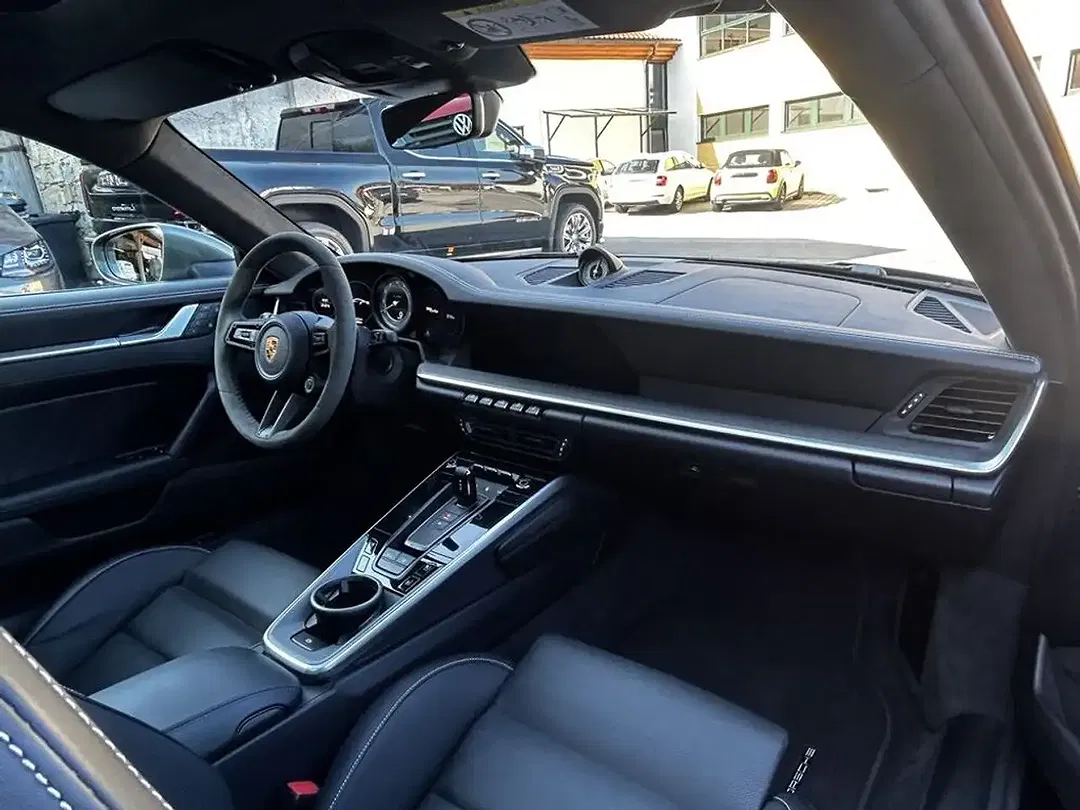Porsche 911 Turbo Coupe - Thumbnail 10