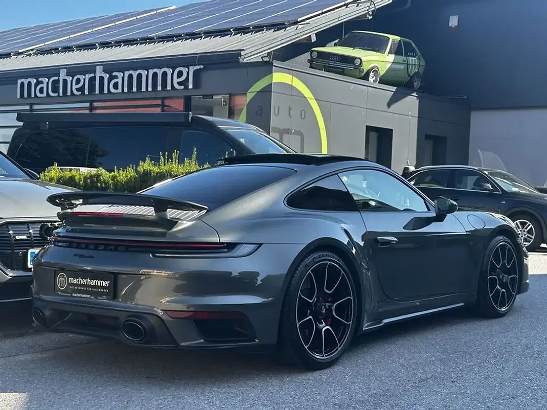 Porsche 911 Turbo Coupe - Thumbnail 4