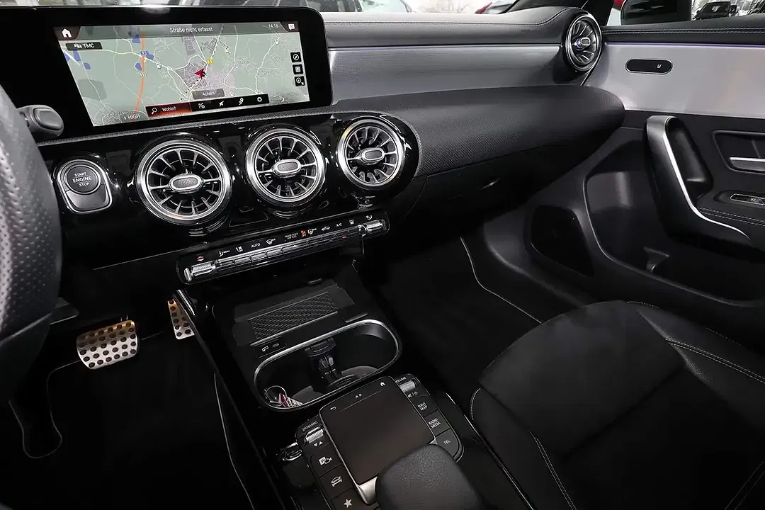 Mercedes-Benz A 250 AMG Edition - Thumbnail 10