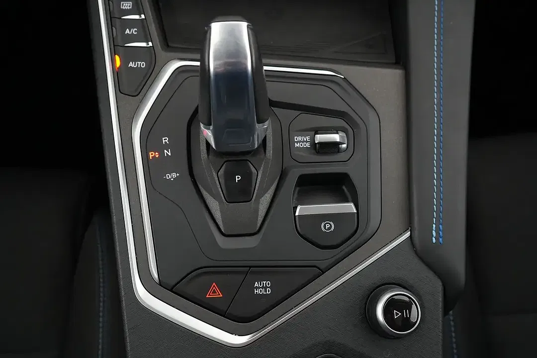 Lynk & Co 01 - Thumbnail 7