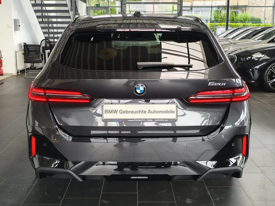 BMW 520 Touring M Sport Pro - Thumbnail 5