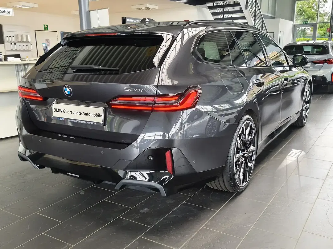 BMW 520 Touring M Sport Pro - Thumbnail 7