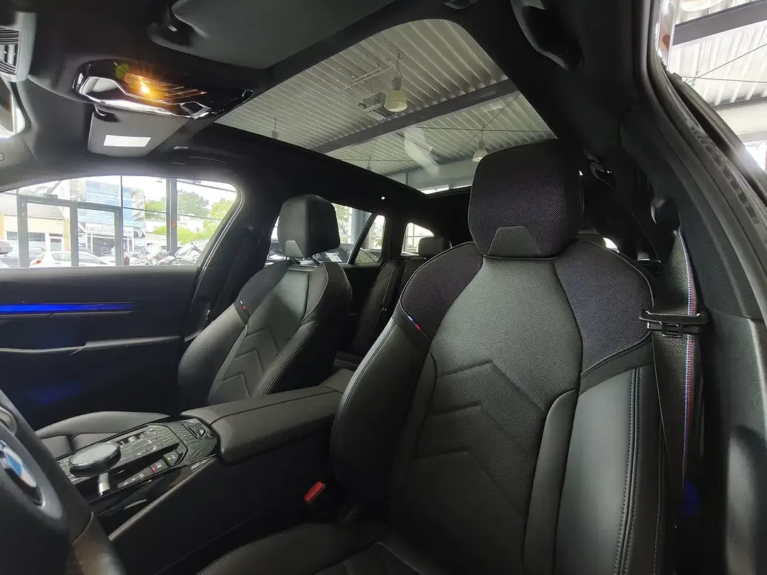 BMW 520 Touring M Sport Pro - Thumbnail 9