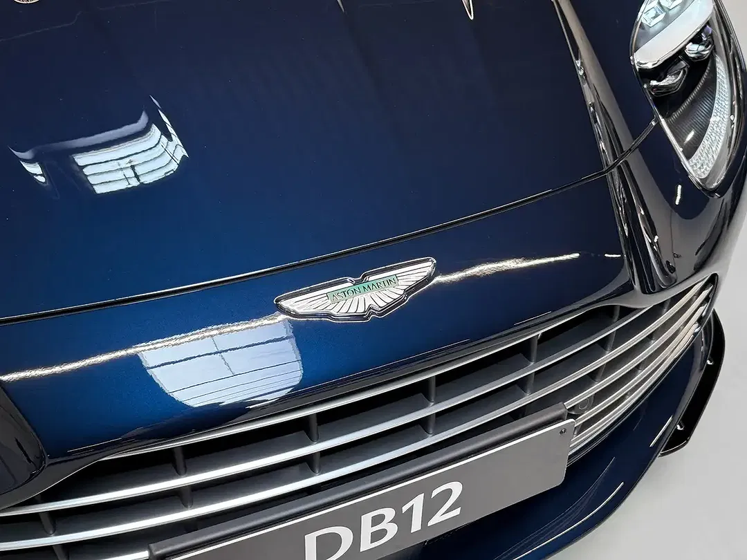 Aston Martin DB12 Coupe - Thumbnail 8