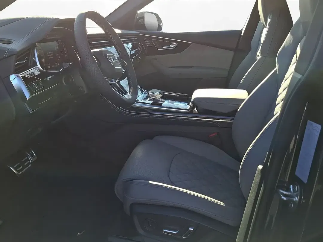 Audi Q8 TFSI e quattro S line - foto 2