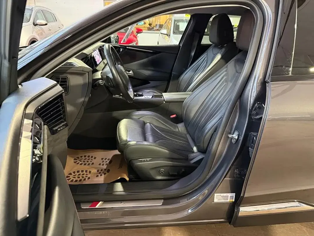 DS Automobiles DS 4 - Thumbnail 11