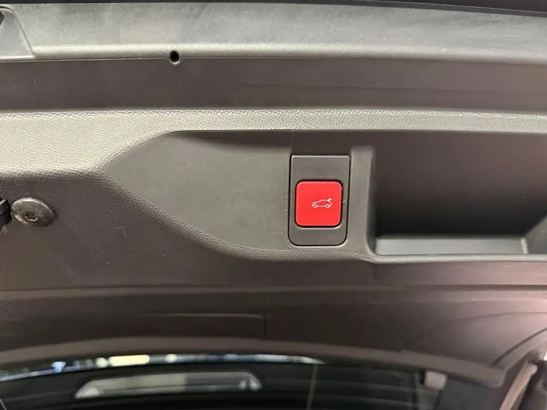 DS Automobiles DS 4 - Thumbnail 9