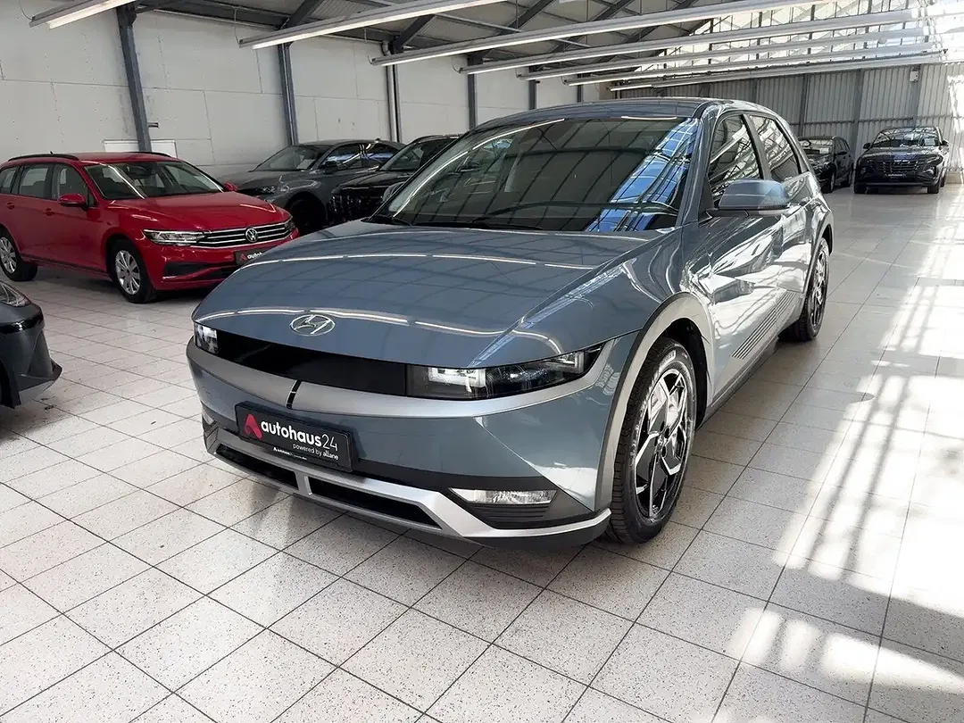 Hyundai IONIQ 5 - Thumbnail 3