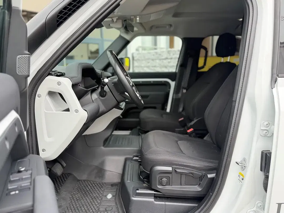 Land Rover Defender 110 - foto 15
