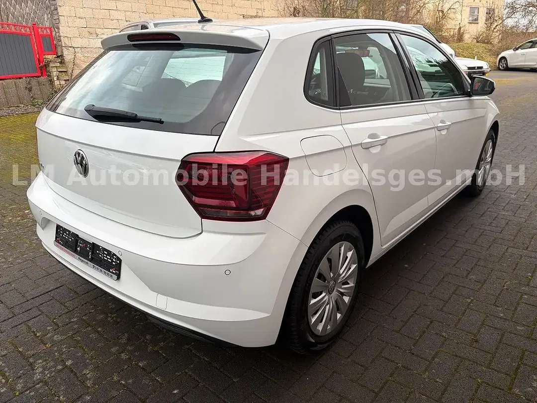 Volkswagen Polo - Thumbnail 4