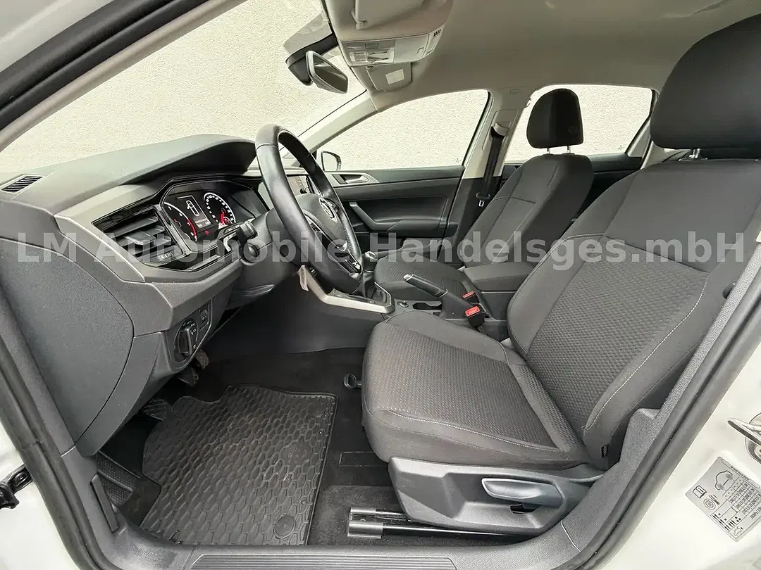 Volkswagen Polo - Thumbnail 7