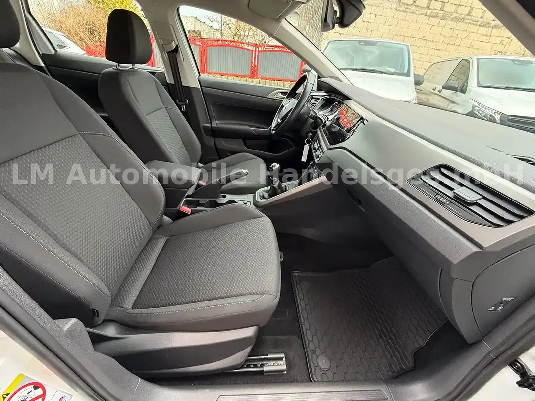 Volkswagen Polo - Thumbnail 9