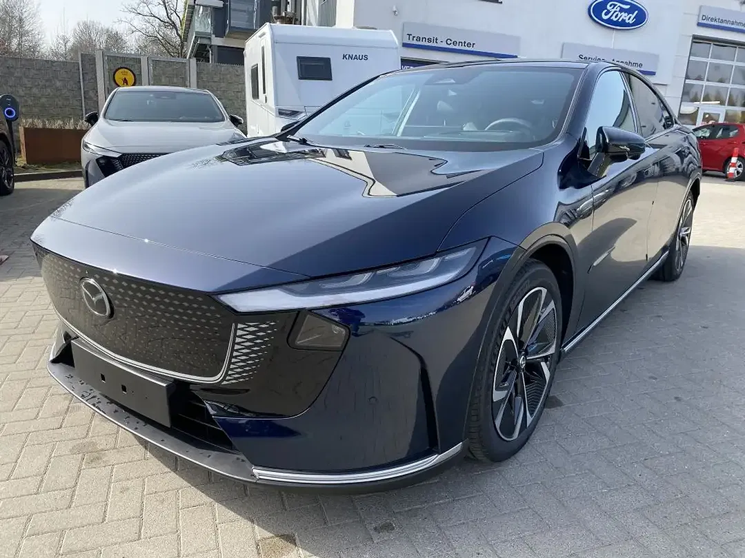 Mazda 6e Takumi - foto 1