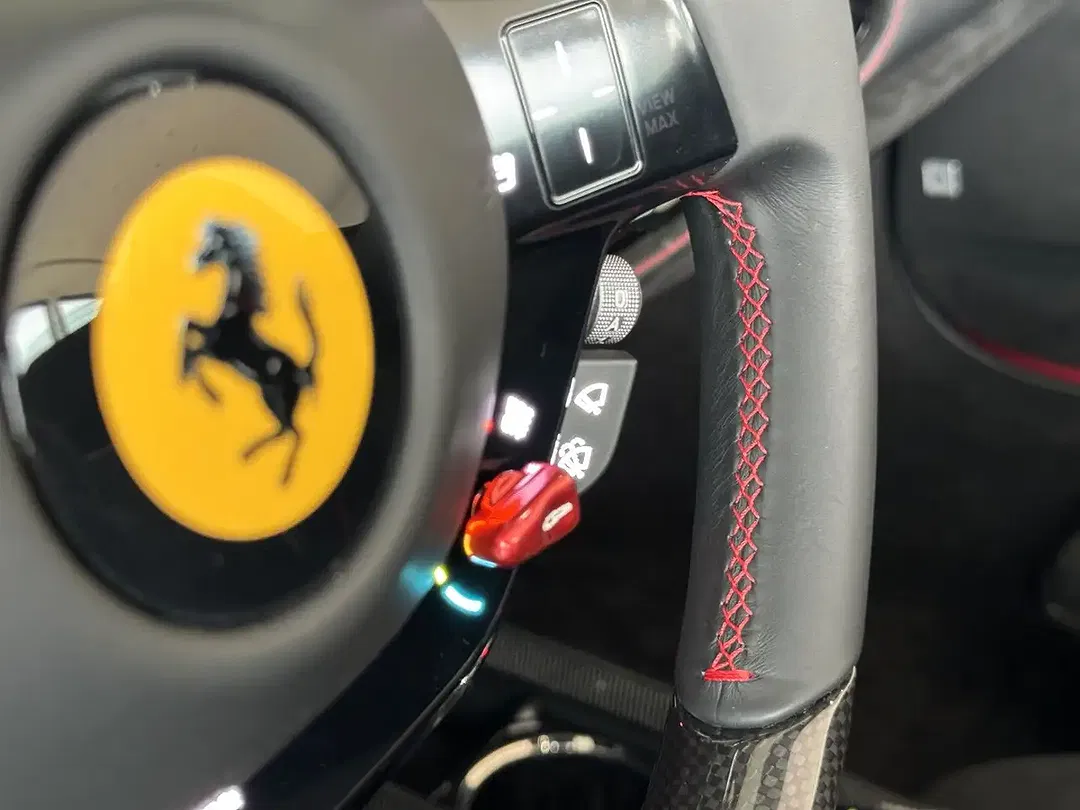 Ferrari SF90 Spider - foto 15