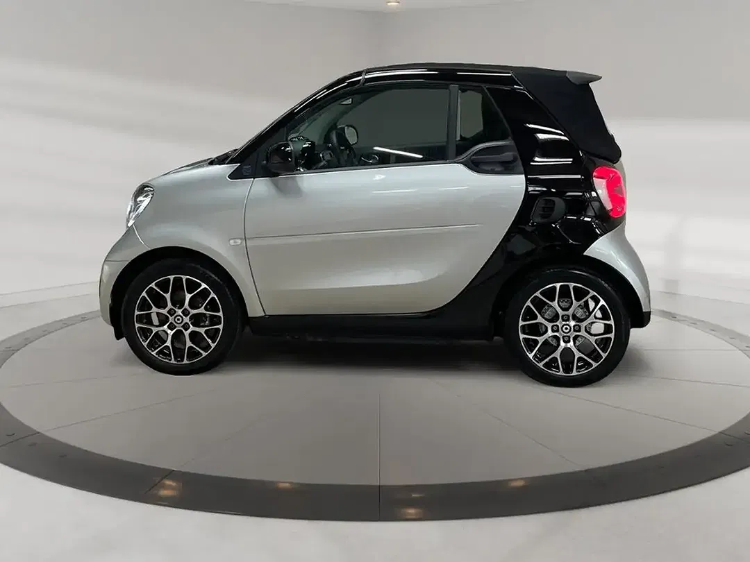 smart forTwo - Thumbnail 3