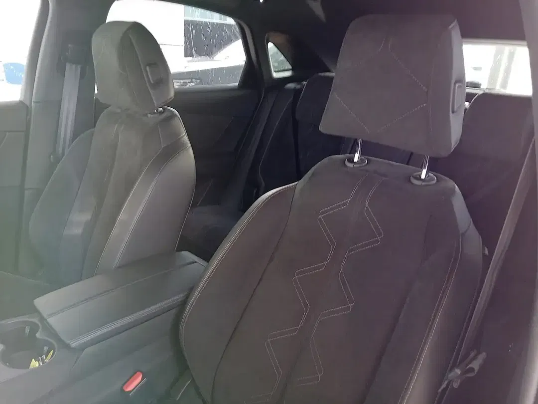 DS Automobiles DS 7 Crossback - Thumbnail 12