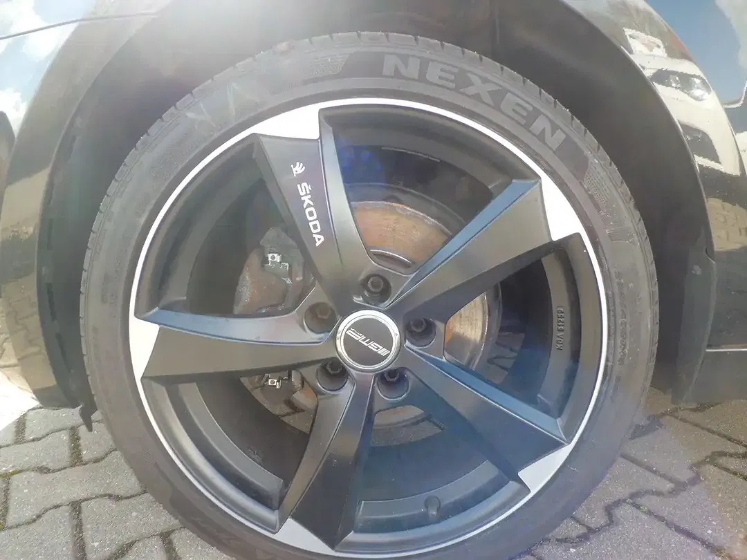 Skoda Octavia Combi Tour - foto 14