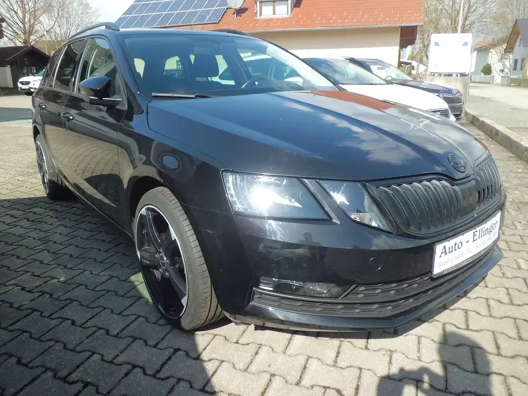 Skoda Octavia Combi Tour - foto 2