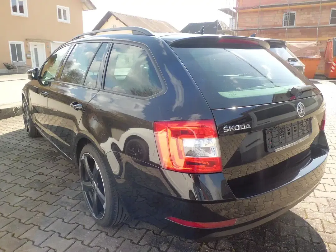 Skoda Octavia Combi Tour - Thumbnail 4