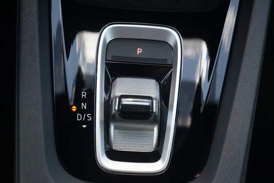 Skoda Octavia 1.5 eTSI DSG Combi Sportline - Thumbnail 13