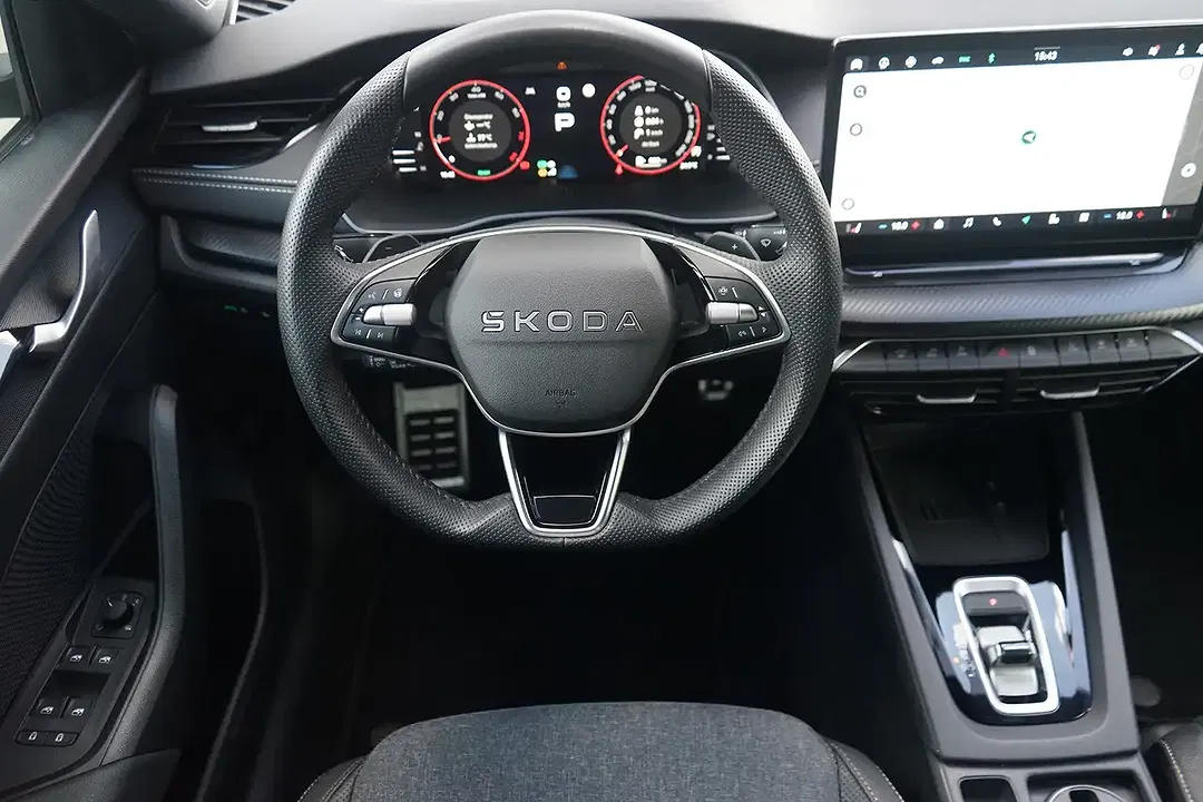 Skoda Octavia 1.5 eTSI DSG Combi Sportline - Thumbnail 8
