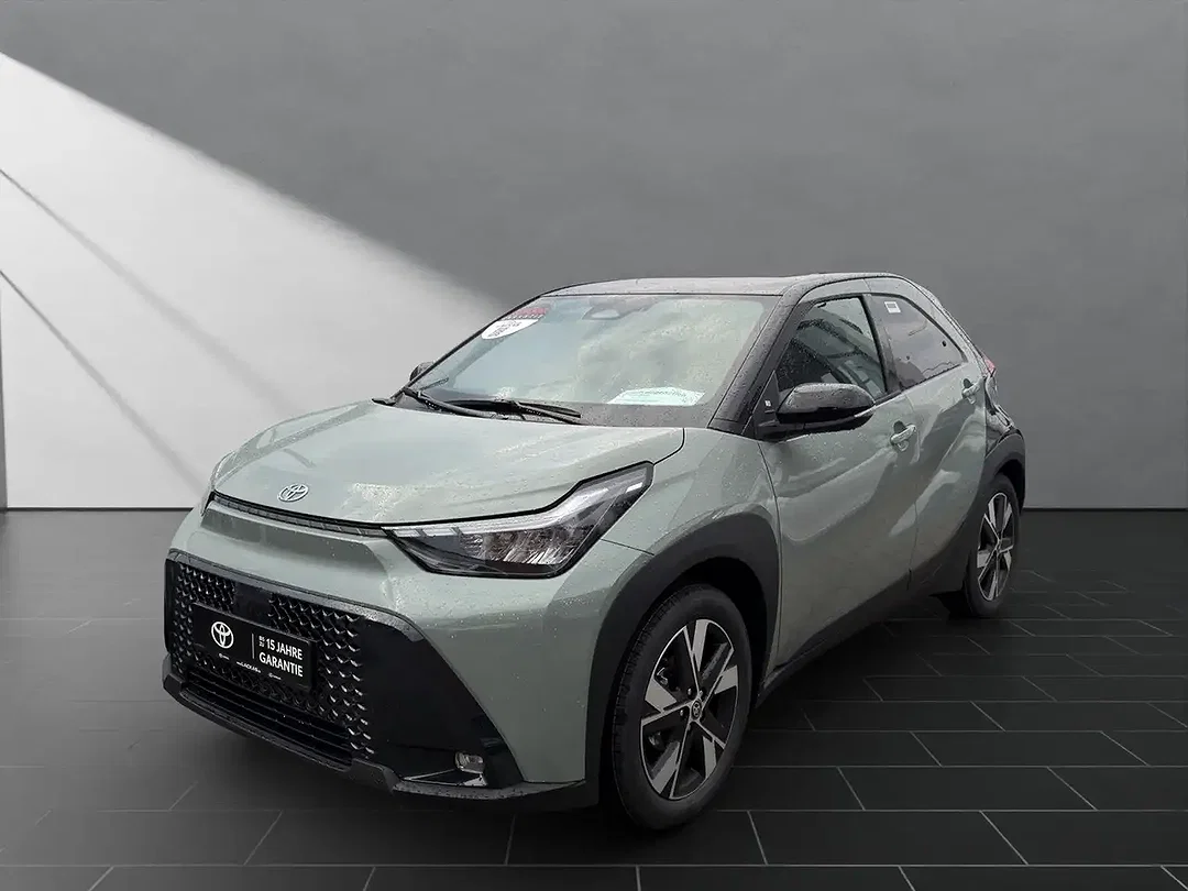 Toyota Aygo X Hybrid Teamplayer - Afbeelding 1