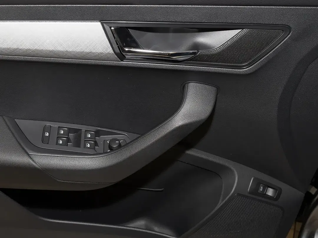 Skoda Karoq 1.5 TSI DSG - Thumbnail 9