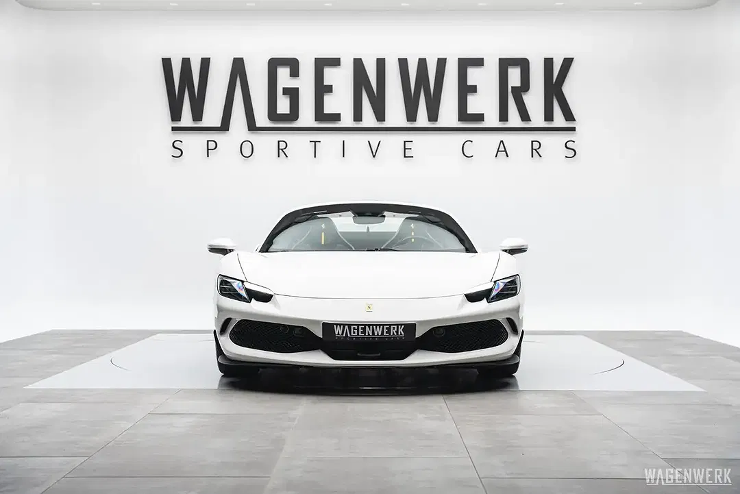 Ferrari 296 GTS - Thumbnail 8