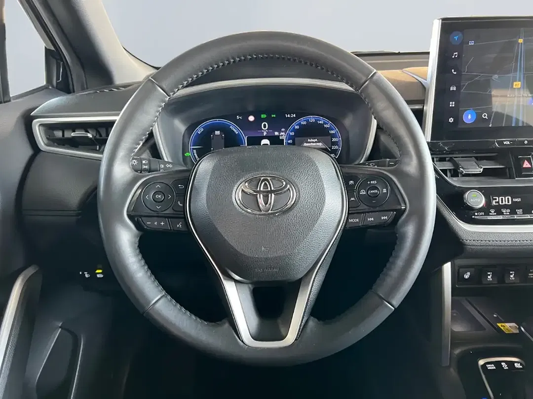 Toyota Corolla Cross Hybrid 4x4 Team Deutschland - Thumbnail 13