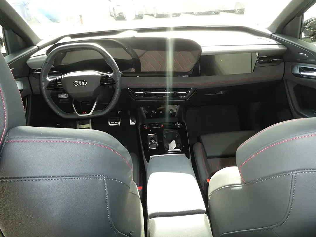 Audi SQ6 e-tron - Thumbnail 10