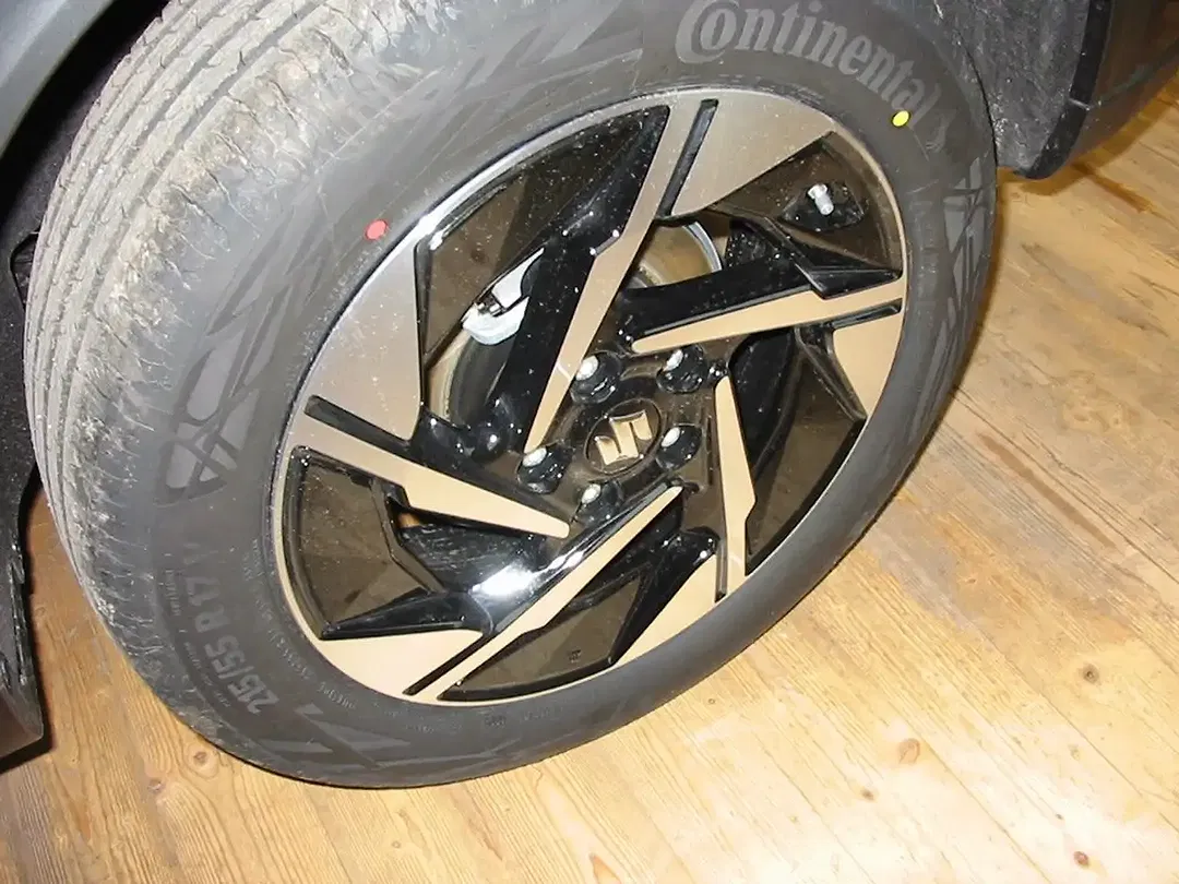 Suzuki Vitara AllGrip - Thumbnail 9