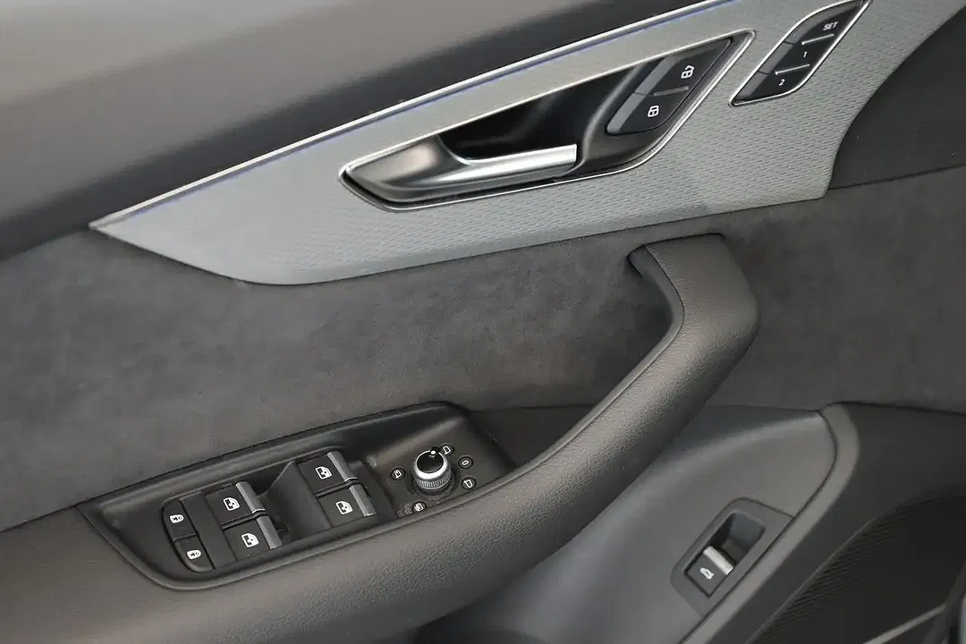 Audi SQ7 TFSI Matrix LED - Thumbnail 12