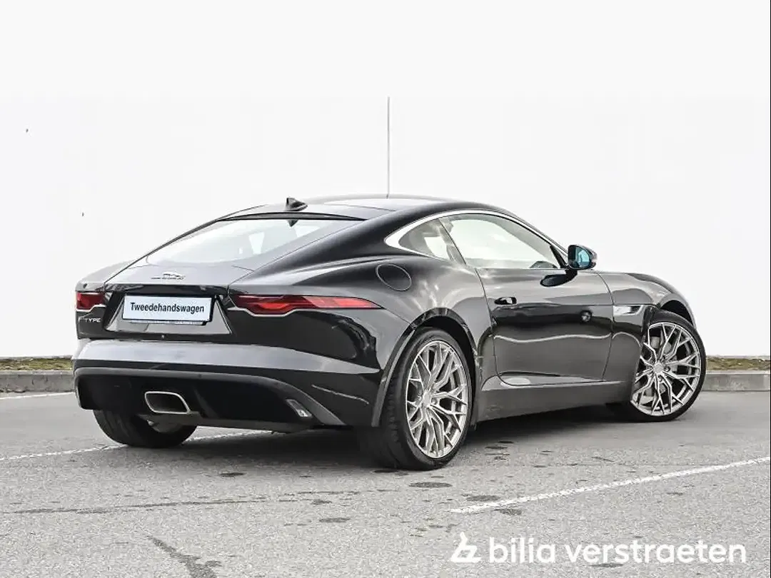 Jaguar F-Type P300 - foto 2