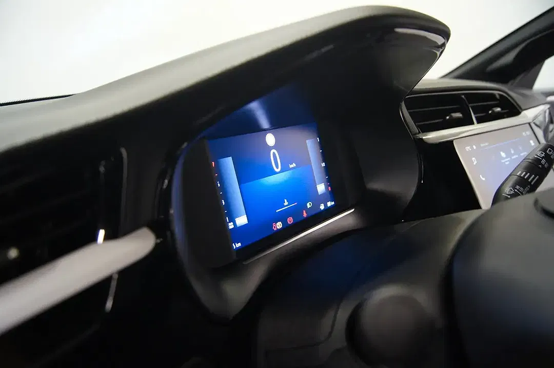 Opel Corsa GS - Thumbnail 15