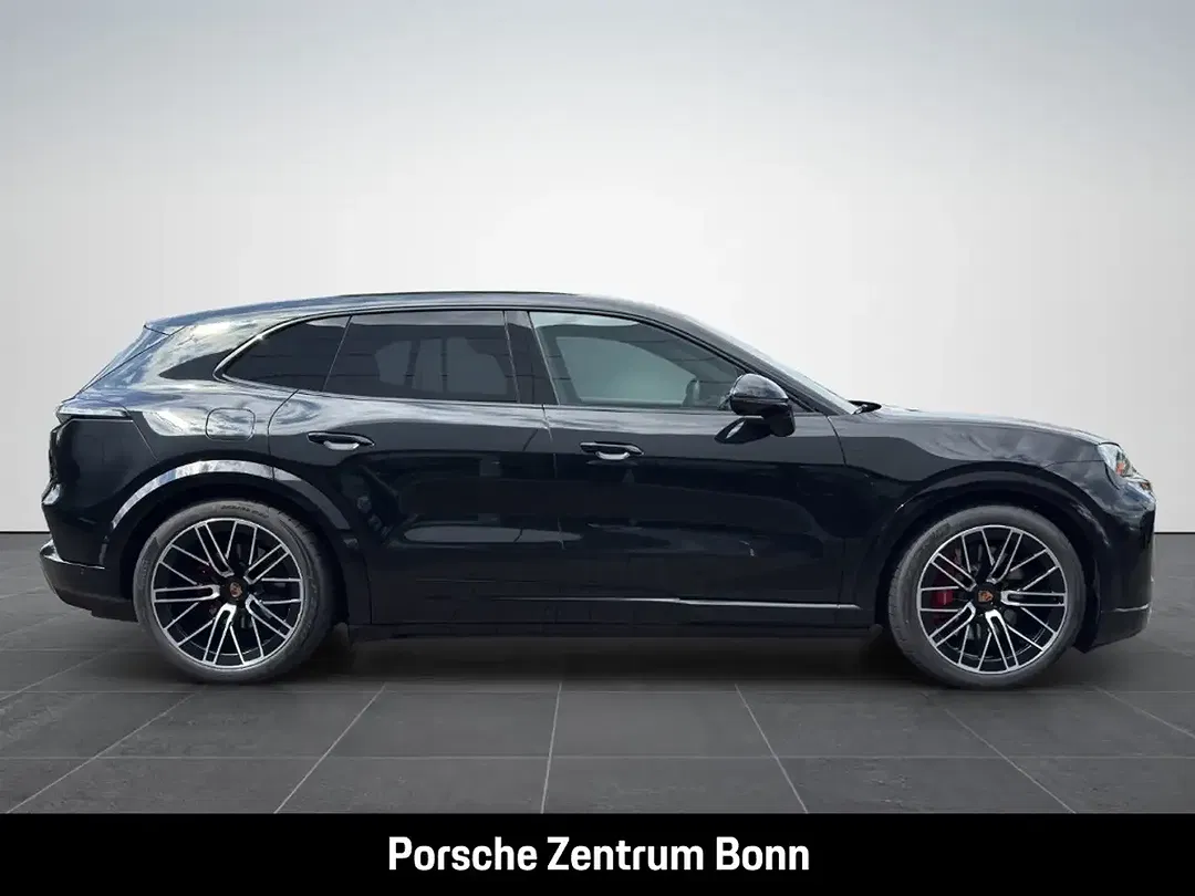 Porsche Cayenne EV S - Thumbnail 4