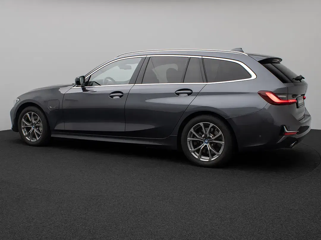 BMW 330 Luxury Line Sport - Thumbnail 9