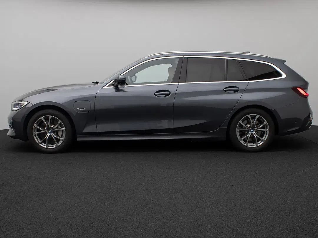 BMW 330 Luxury Line Sport - Thumbnail 10
