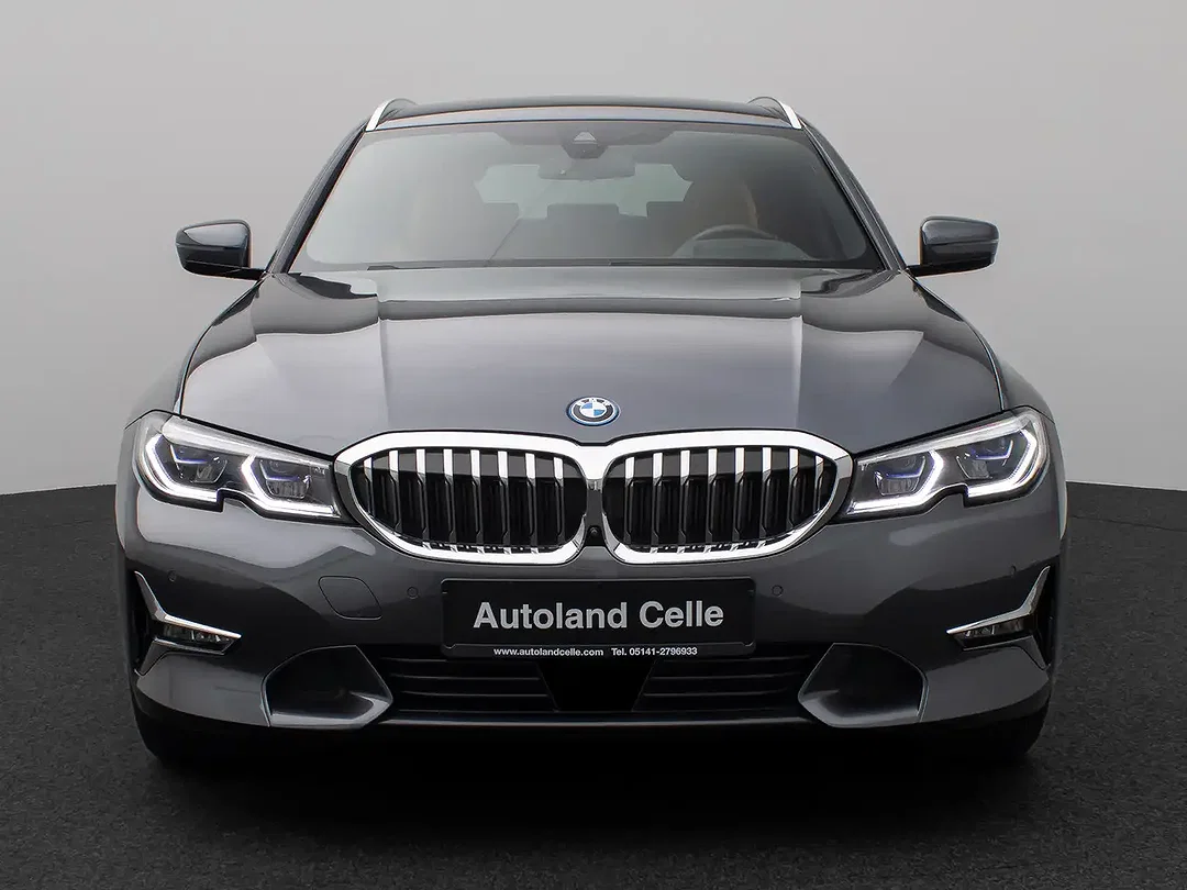 BMW 330 Luxury Line Sport - Afbeelding 1