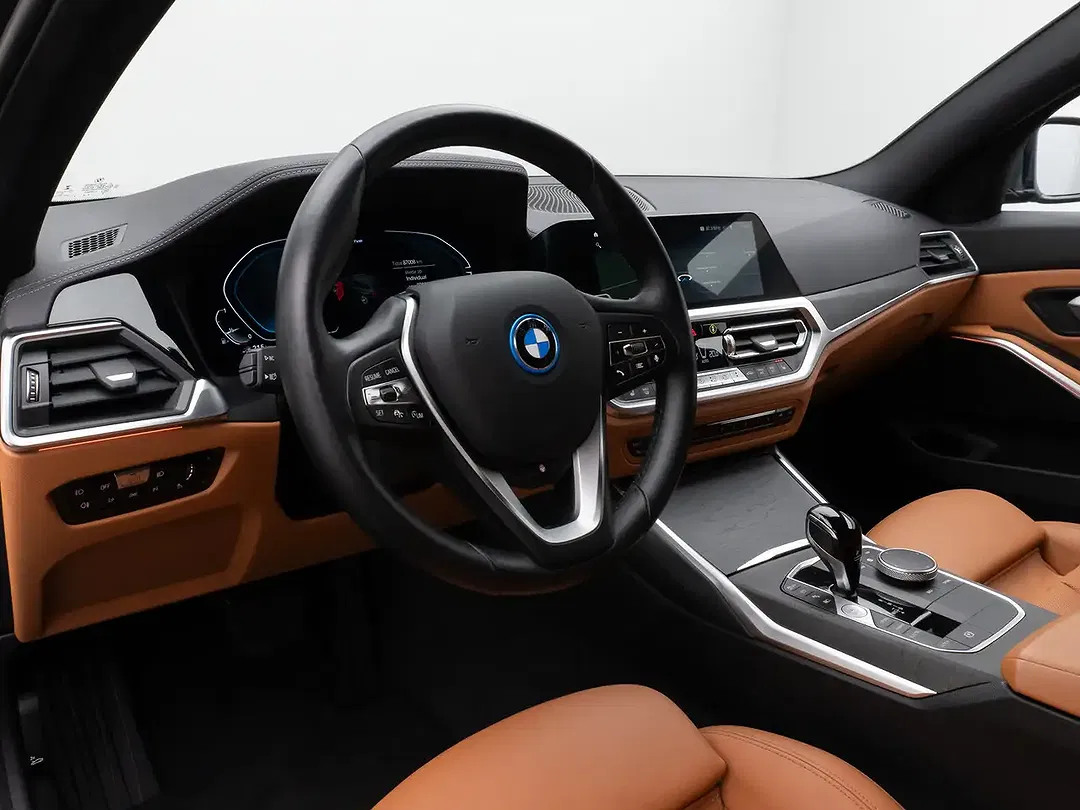 BMW 330 Luxury Line Sport - Thumbnail 20