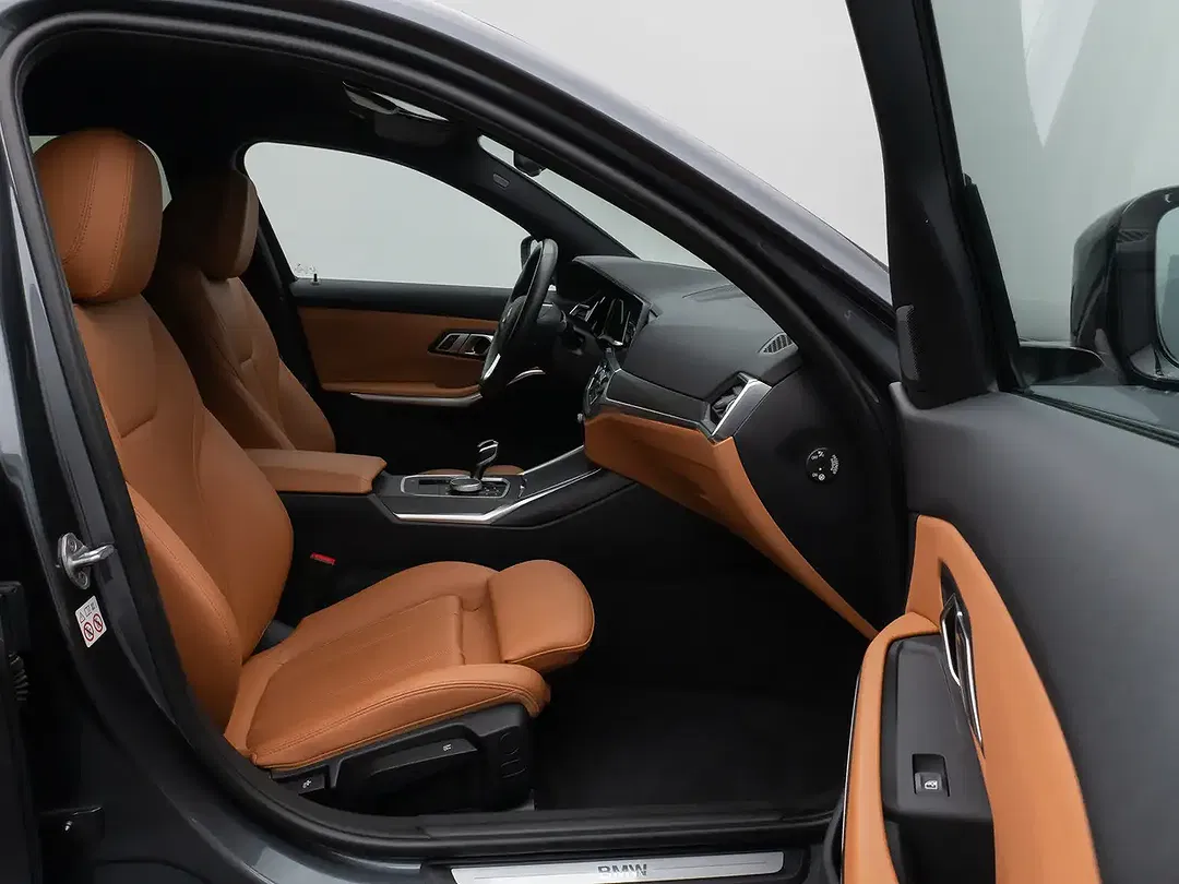 BMW 330 Luxury Line Sport - Thumbnail 24