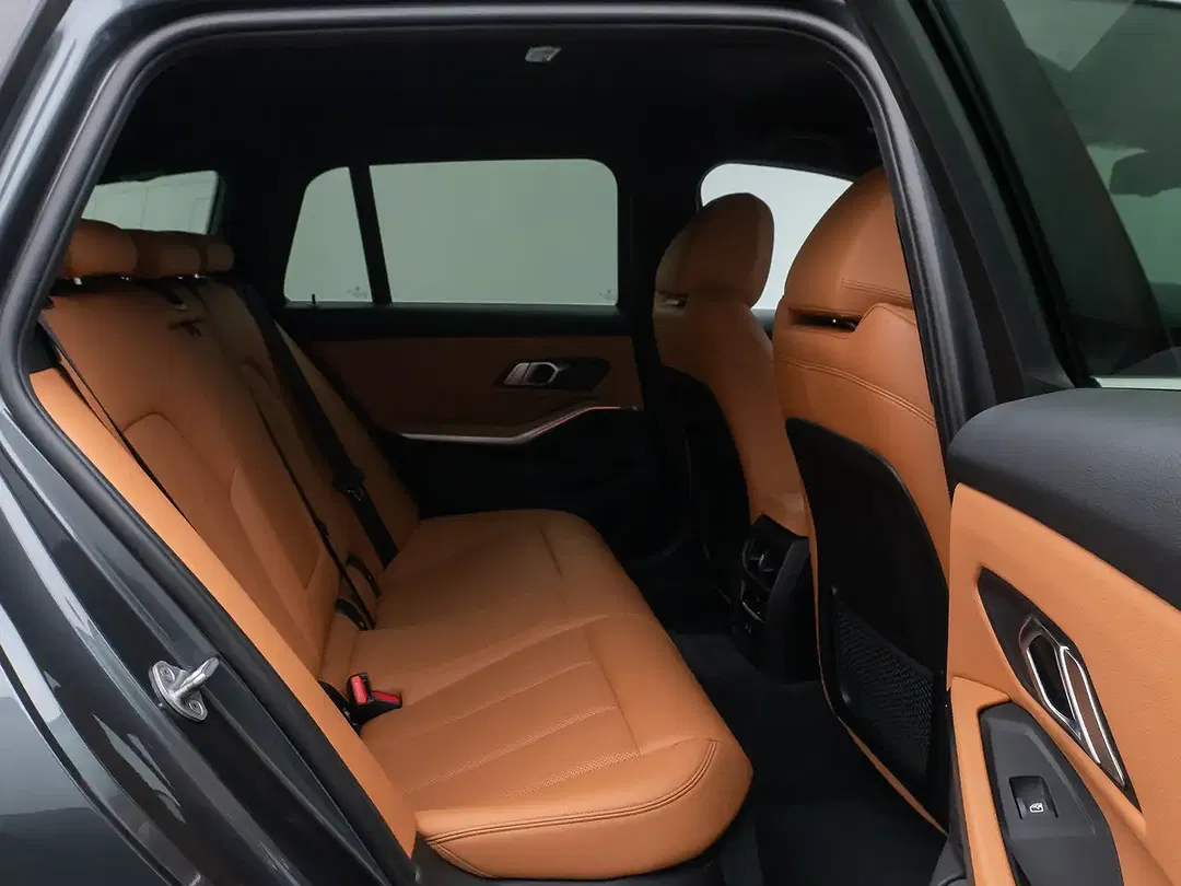 BMW 330 Luxury Line Sport - Thumbnail 26
