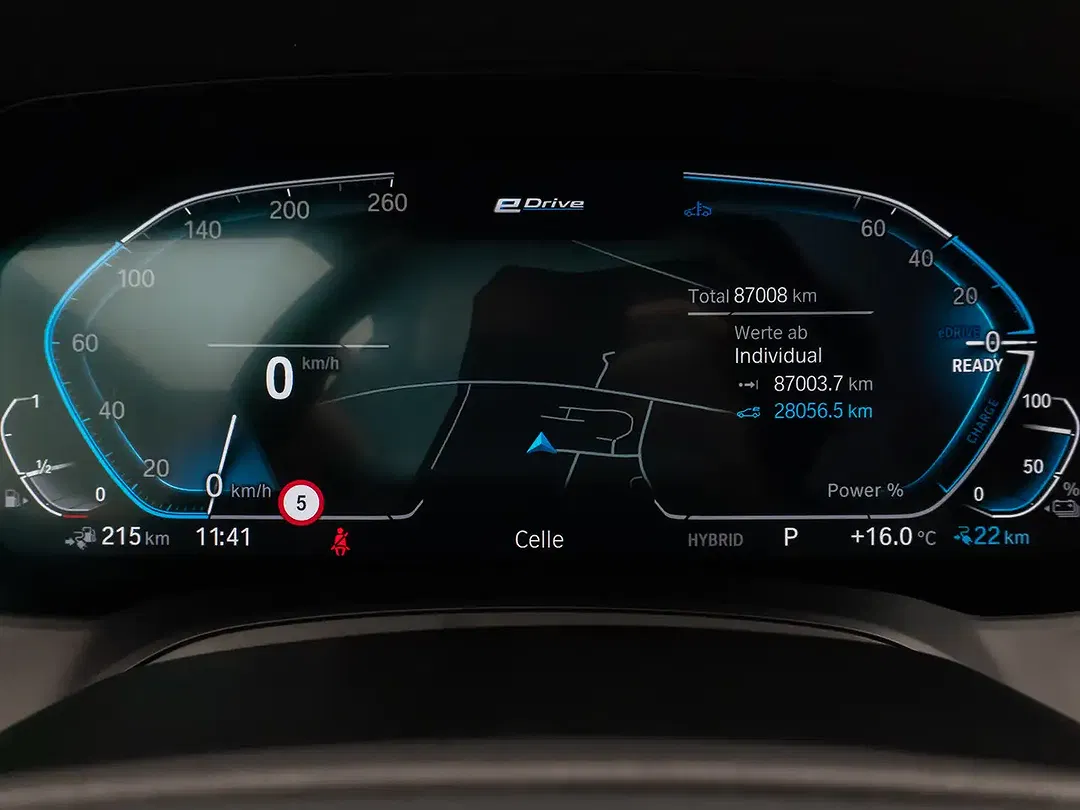 BMW 330 Luxury Line Sport - Thumbnail 40