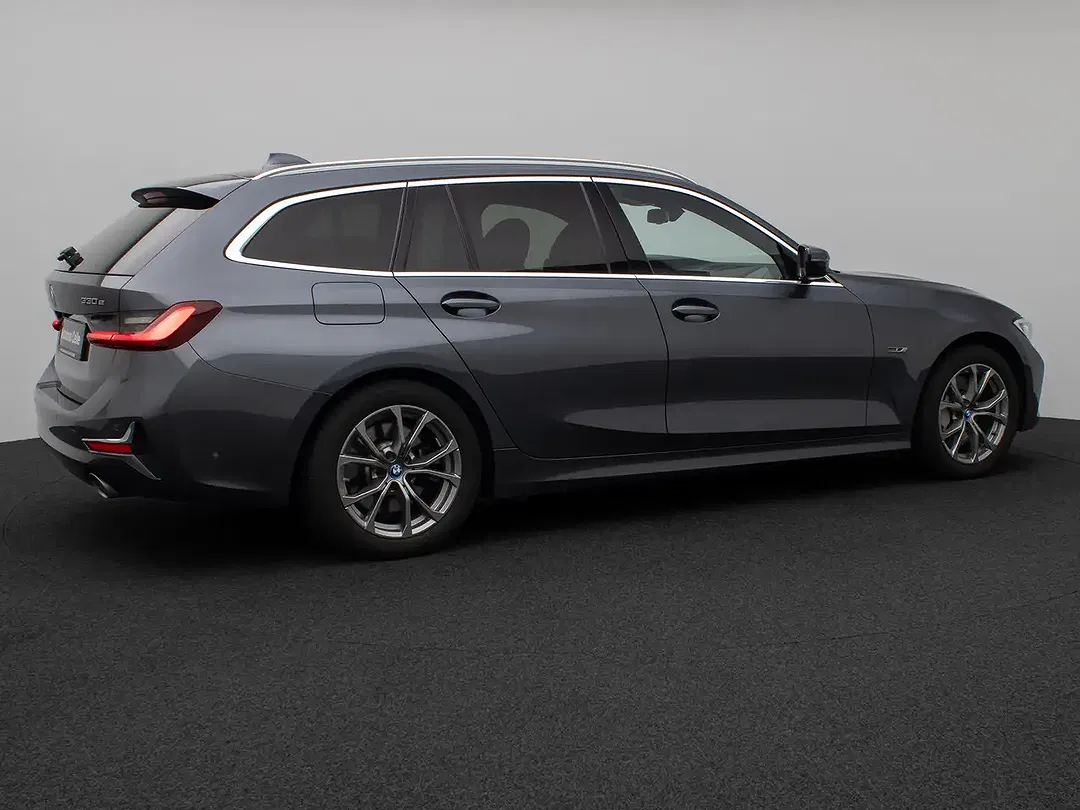 BMW 330 Luxury Line Sport - Thumbnail 5