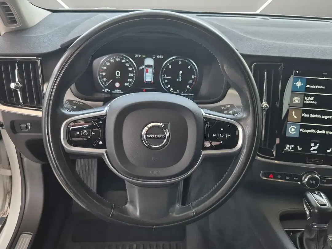 Volvo V90 D4 Momentum - Thumbnail 10