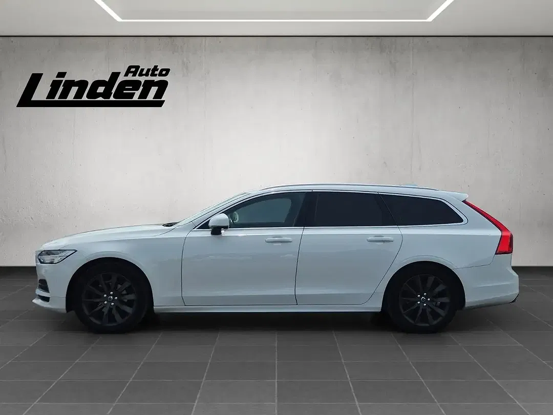 Volvo V90 D4 Momentum - foto 2