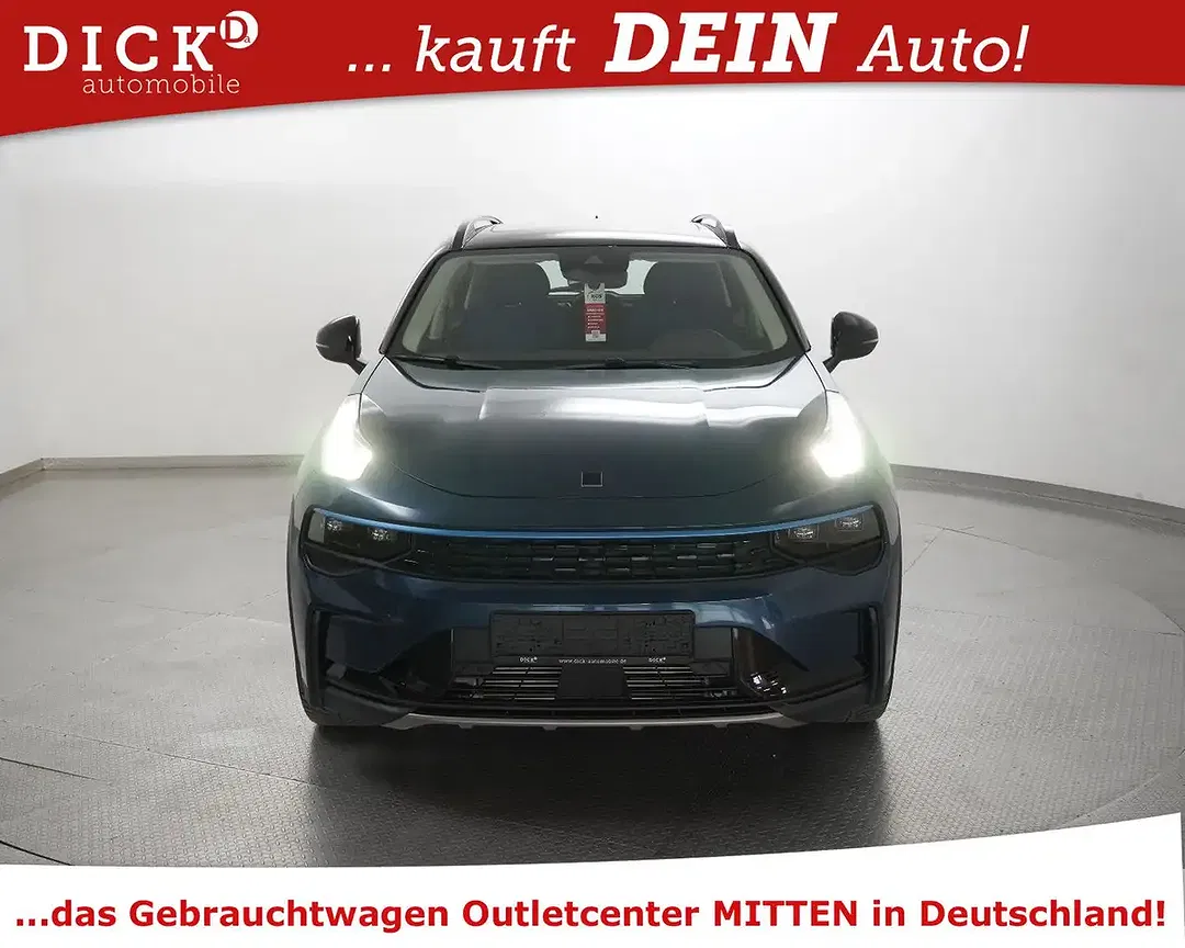 Lynk & Co 01 - Thumbnail 3