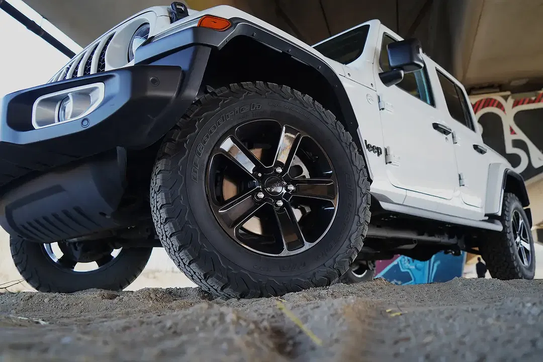 Jeep Wrangler 2.0 Turbo 4x4 - Thumbnail 6