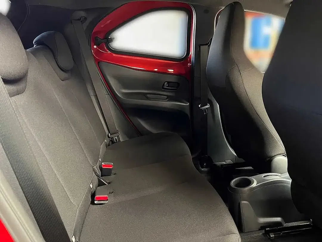 Toyota Aygo X AUT Teamplayer - Thumbnail 7