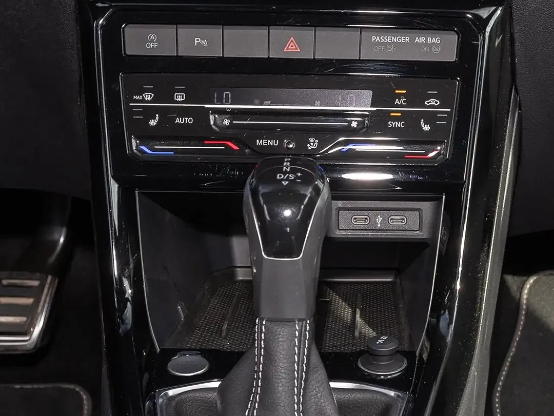 Volkswagen T-Cross 1.0 TSI R-Line - Thumbnail 10