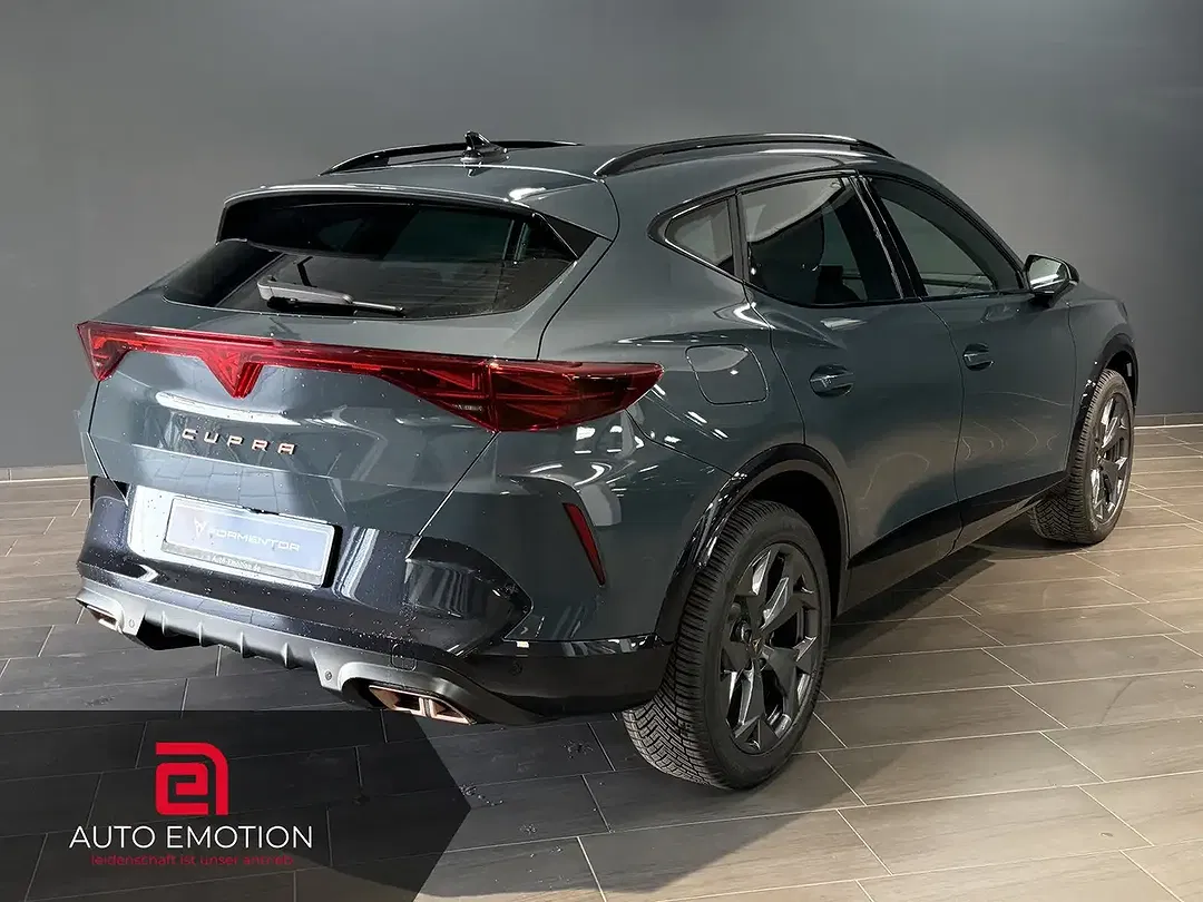 CUPRA Formentor 1.5 PHEV - Thumbnail 3